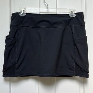 Athleta. Skort L